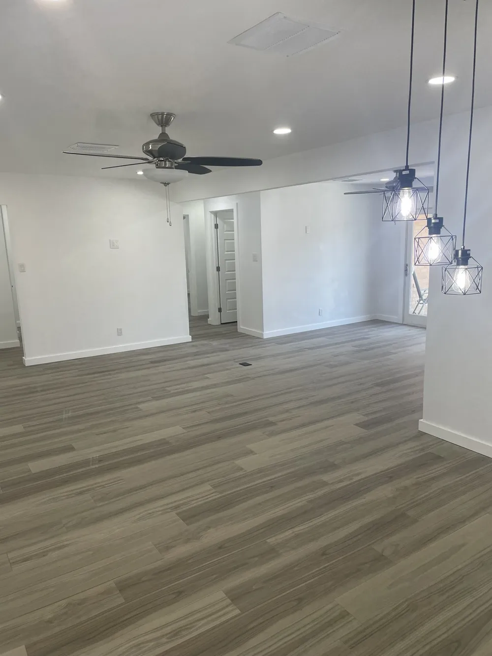 9107 Lindaro Lane Dallas, TX 75228