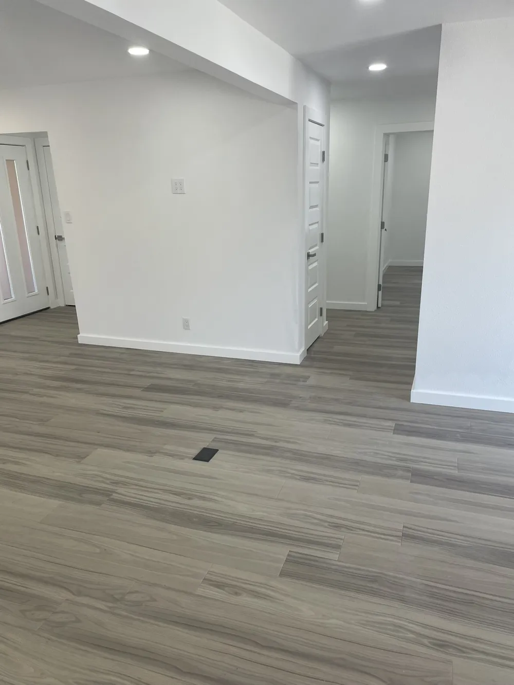 9107 Lindaro Lane Dallas, TX 75228