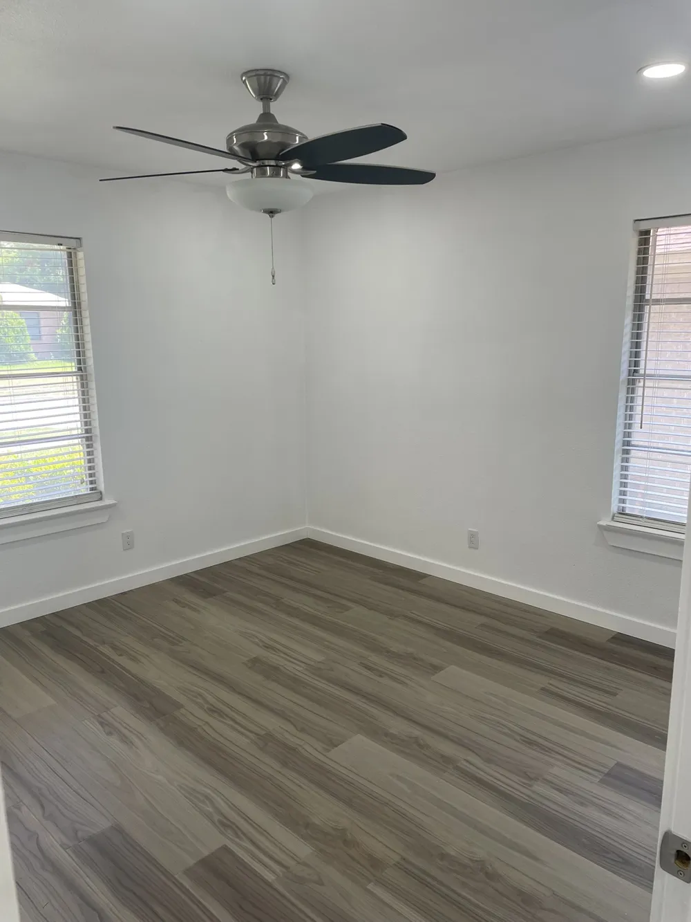 9107 Lindaro Lane Dallas, TX 75228