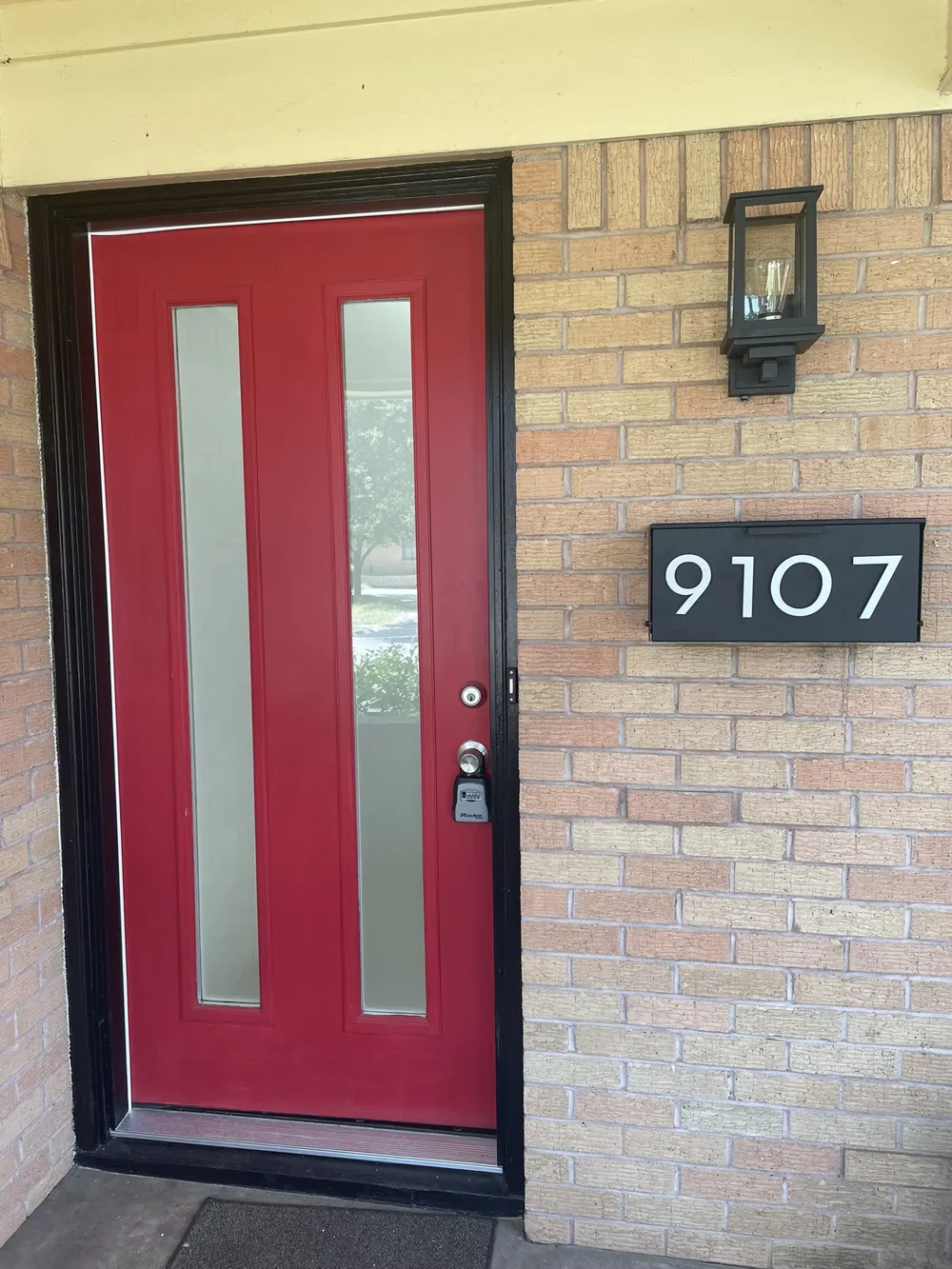 9107 Lindaro Lane Dallas, TX 75228