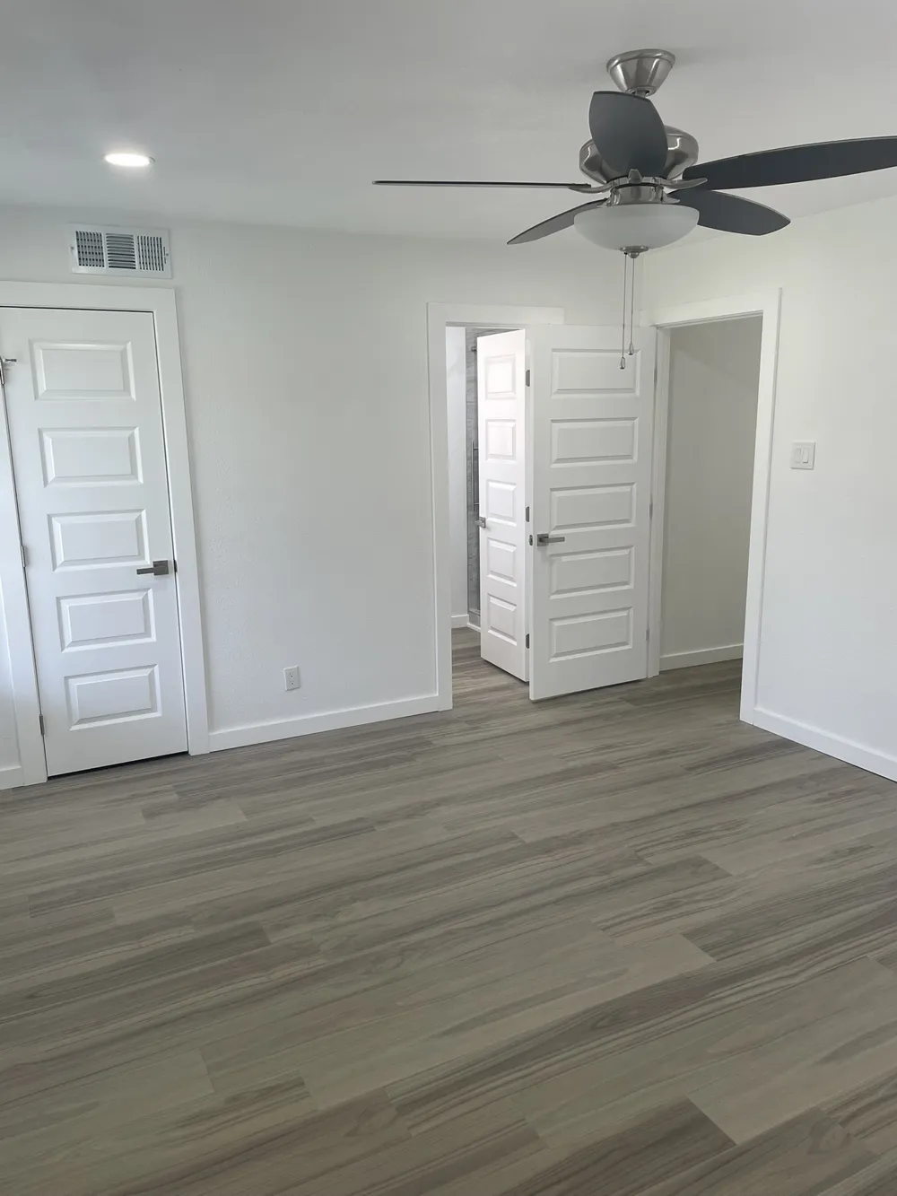 9107 Lindaro Lane Dallas, TX 75228