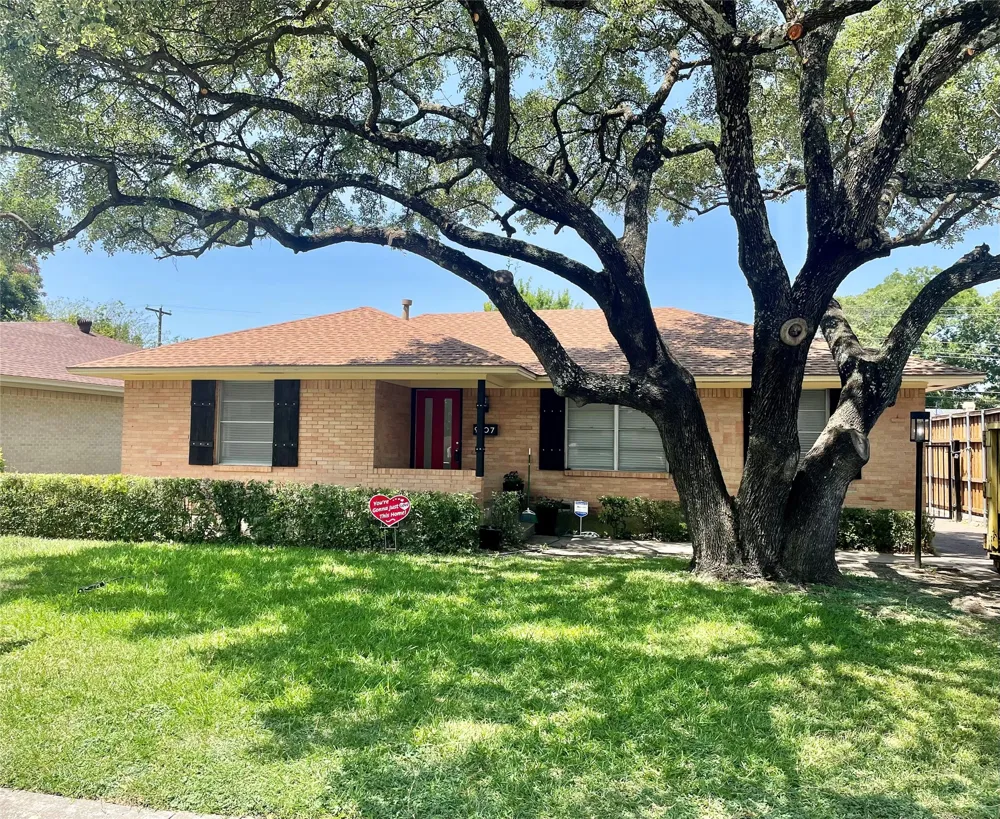 9107 Lindaro Lane Dallas, TX 75228