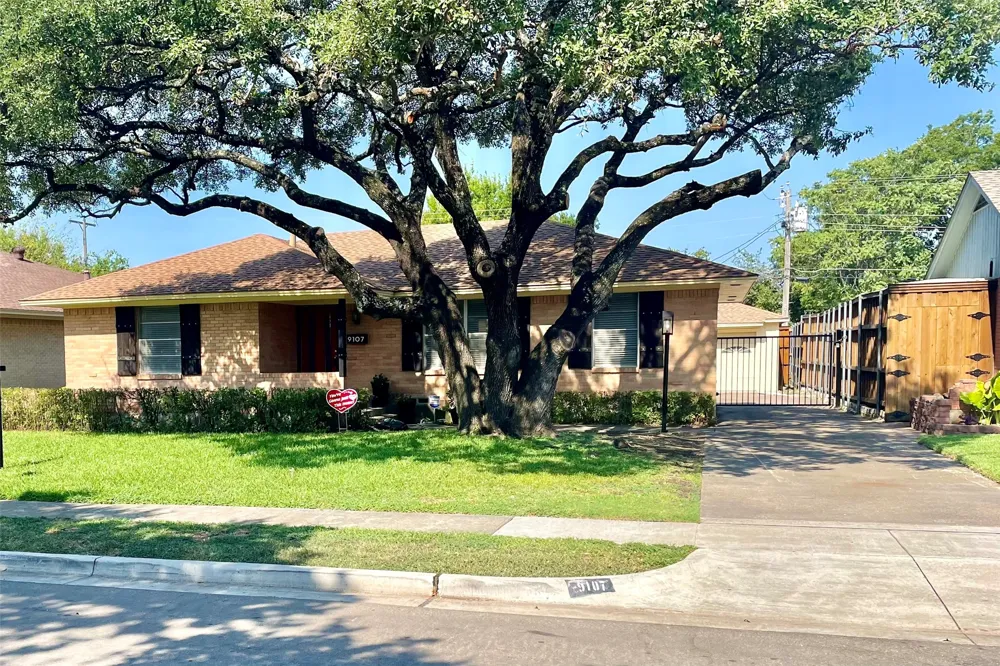 9107 Lindaro Lane Dallas, TX 75228