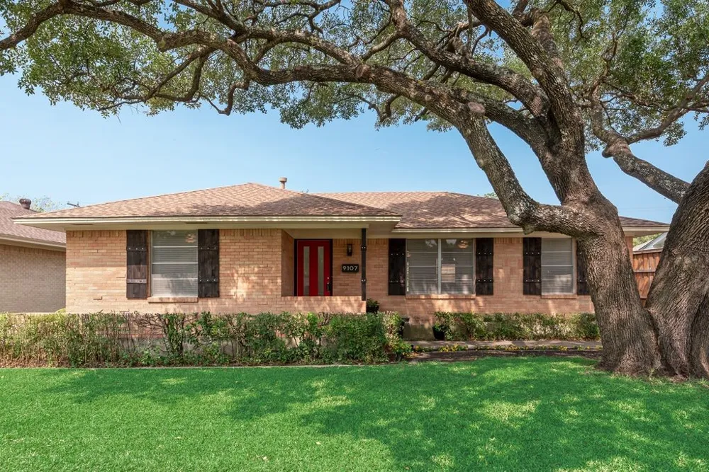 9107 Lindaro Lane Dallas, TX 75228