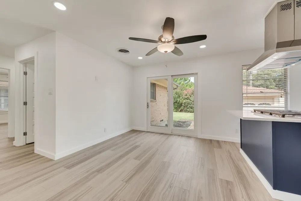 9107 Lindaro Lane Dallas, TX 75228