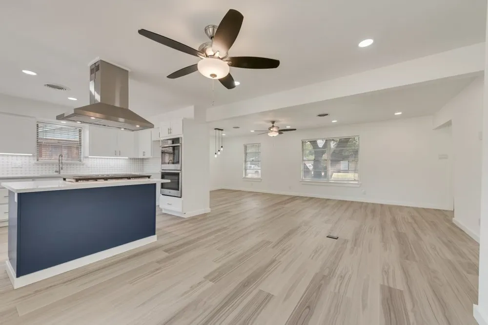 9107 Lindaro Lane Dallas, TX 75228