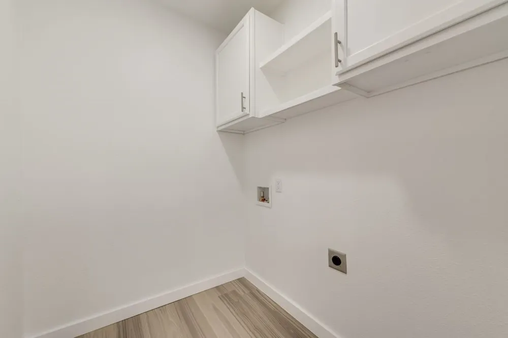 9107 Lindaro Lane Dallas, TX 75228