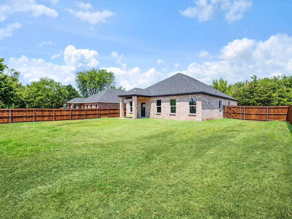 112 Miller Road Kemp, TX 75143