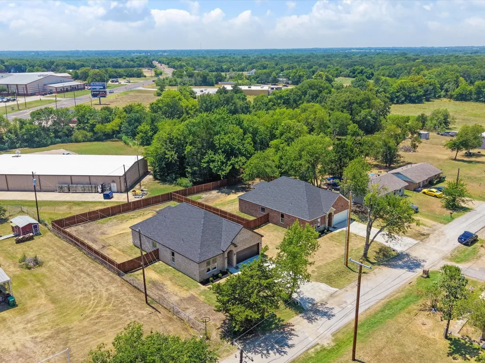 112 Miller Road Kemp, TX 75143