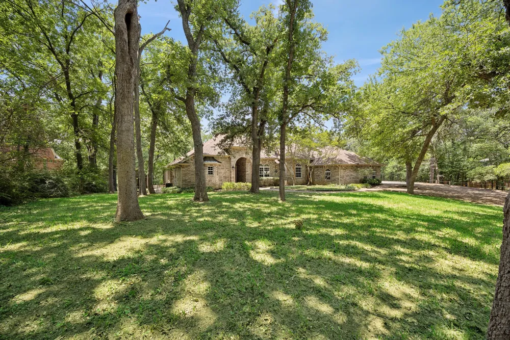 939 Garnet Cove Oak Point, TX 75068