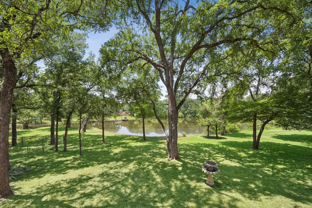 939 Garnet Cove Oak Point, TX 75068