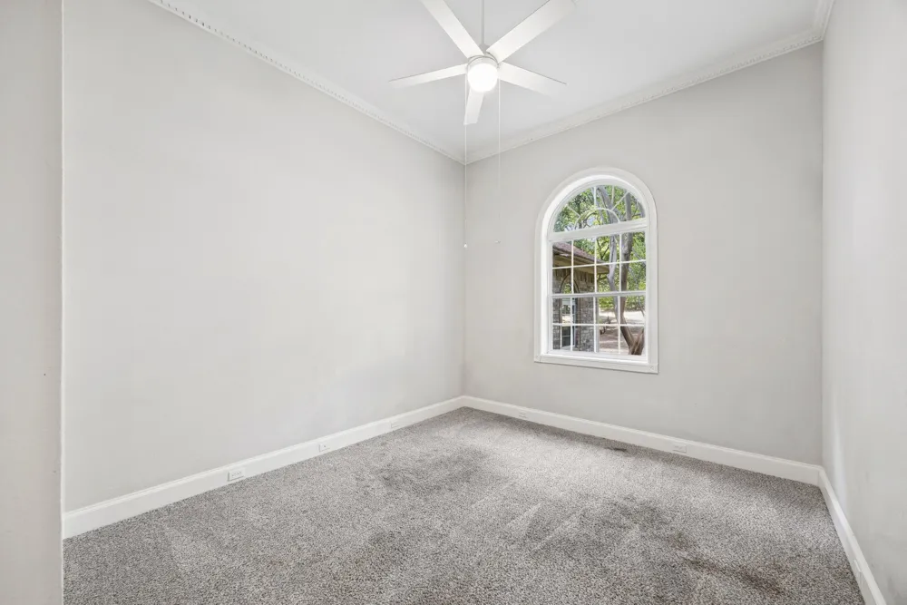 939 Garnet Cove Oak Point, TX 75068