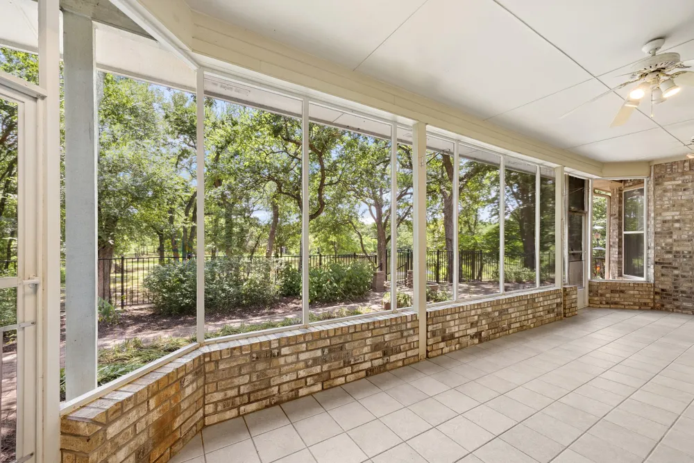 939 Garnet Cove Oak Point, TX 75068
