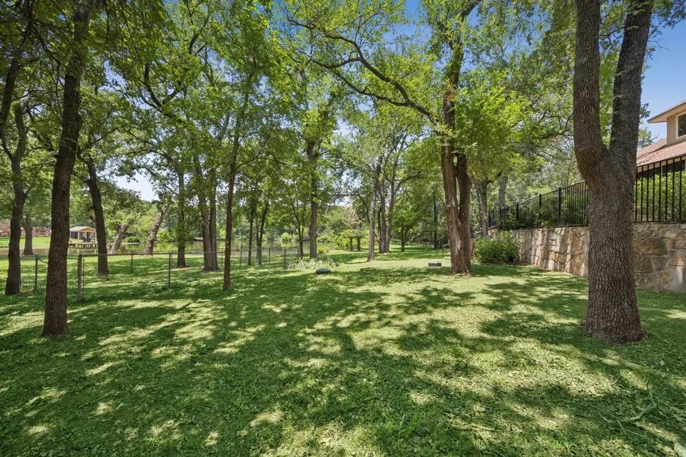 939 Garnet Cove Oak Point, TX 75068
