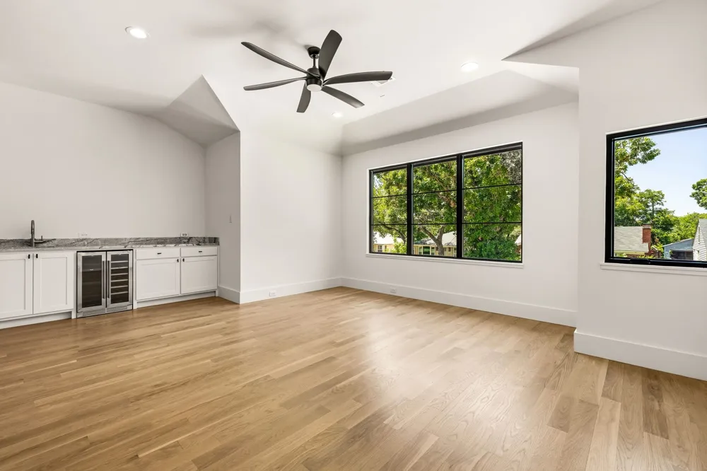7714 Morton Street Dallas, TX 75209