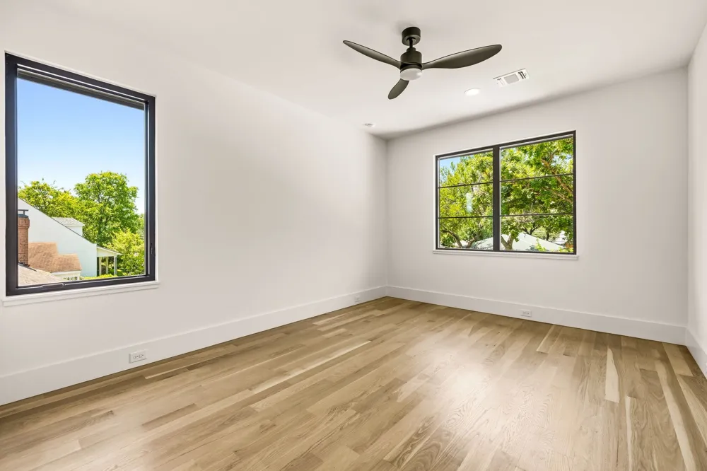 7714 Morton Street Dallas, TX 75209