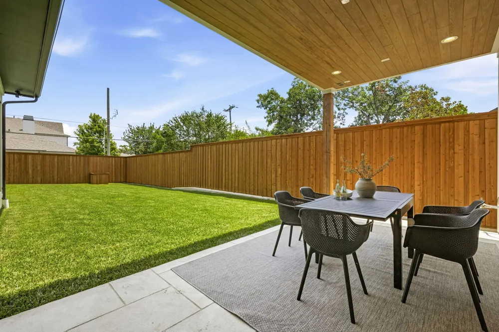 7714 Morton Street Dallas, TX 75209