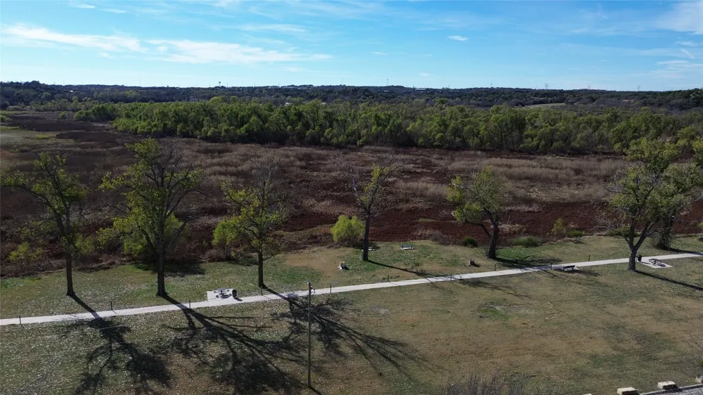 2800 E Lake Drive Weatherford, TX 76087