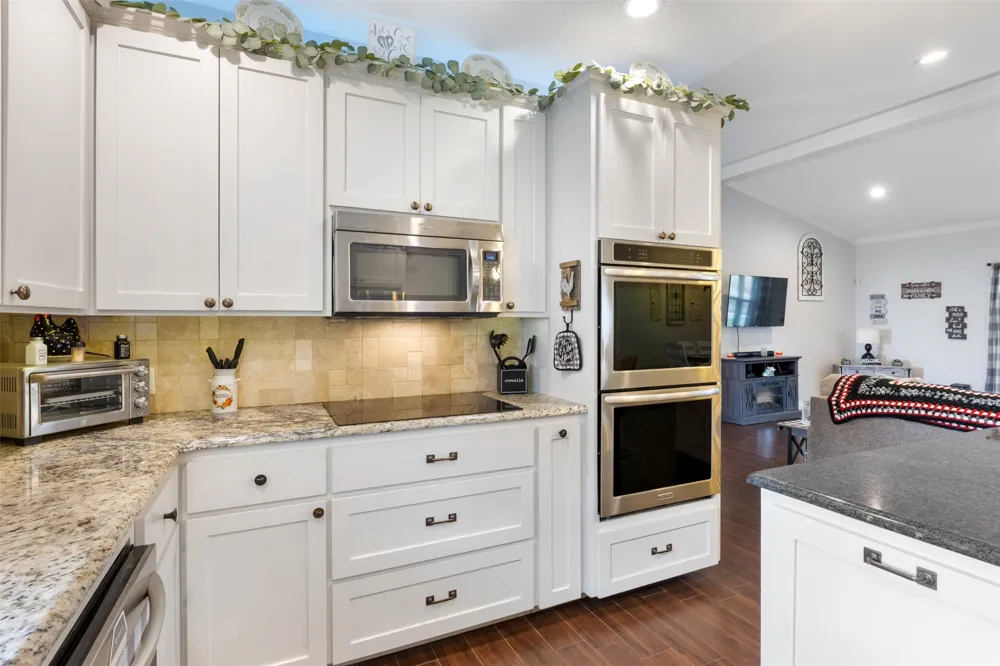 141 Eagle Point Cove Kingsland, TX 78639