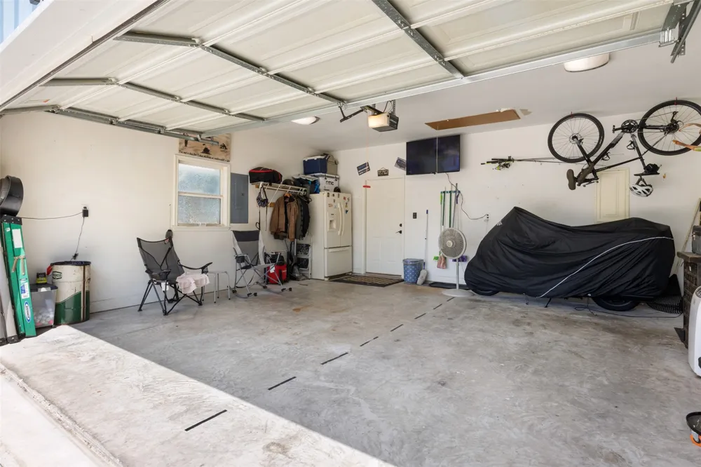 141 Eagle Point Cove Kingsland, TX 78639