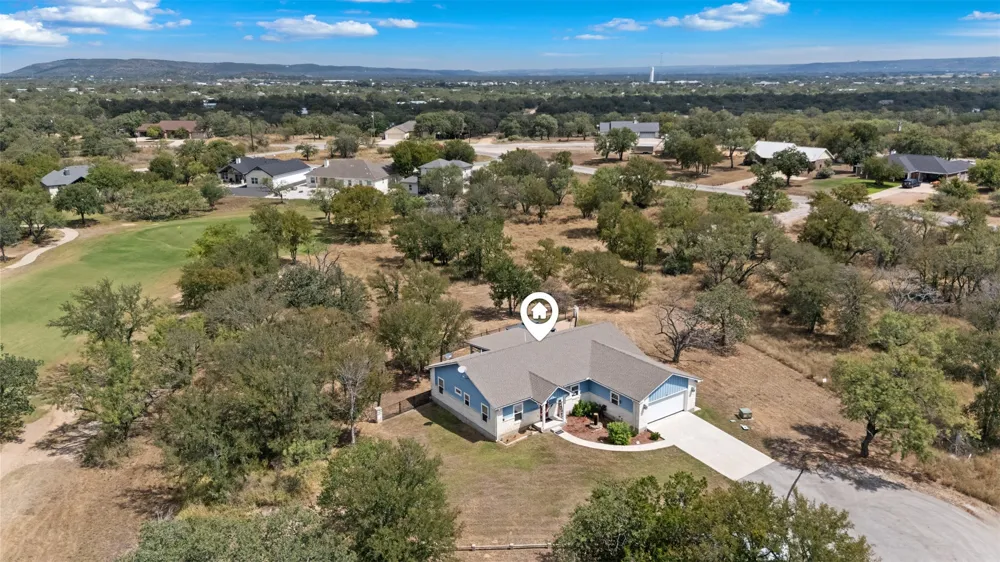 141 Eagle Point Cove Kingsland, TX 78639