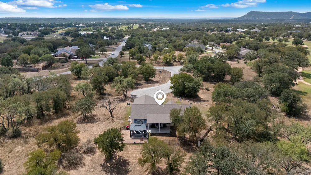 141 Eagle Point Cove Kingsland, TX 78639