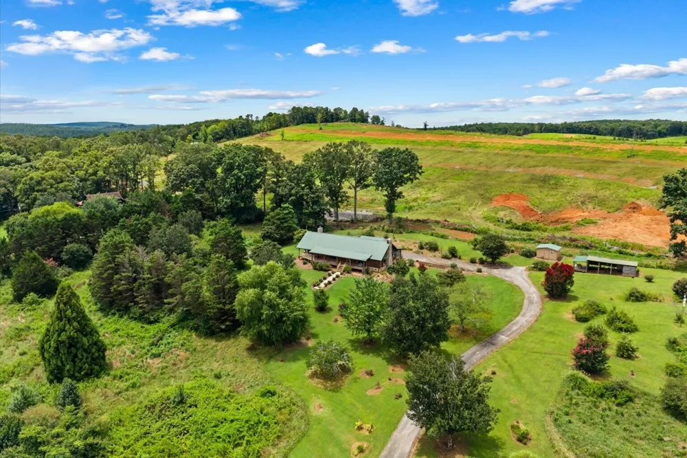 315 Woody Road NW Adairsville, GA 30103