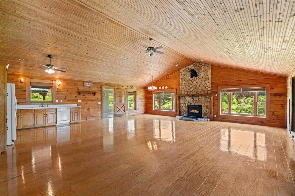 315 Woody Road NW Adairsville, GA 30103