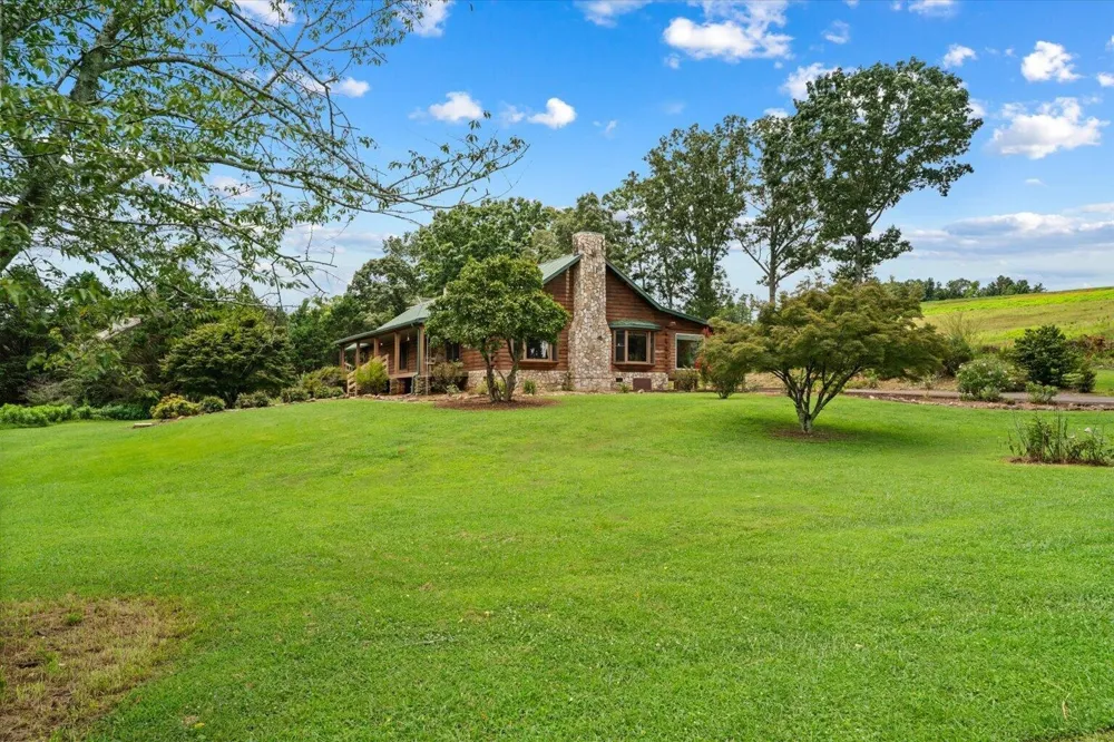 315 Woody Road NW Adairsville, GA 30103