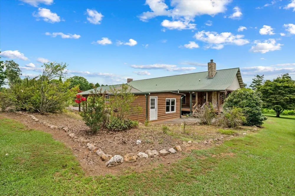 315 Woody Road NW Adairsville, GA 30103