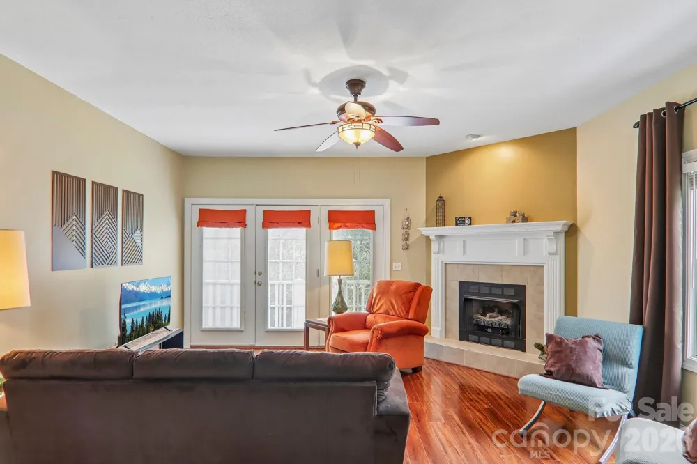 3311 Sandy Drive #1 Hendersonville, NC 28792