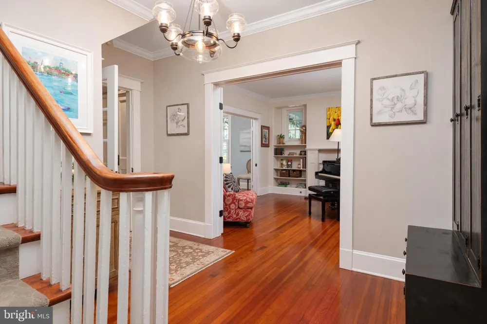 62 SOUTHGATE AVENUE Annapolis, MD 21401