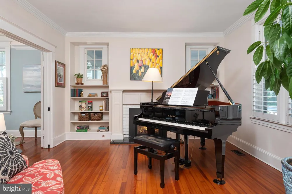 62 SOUTHGATE AVENUE Annapolis, MD 21401