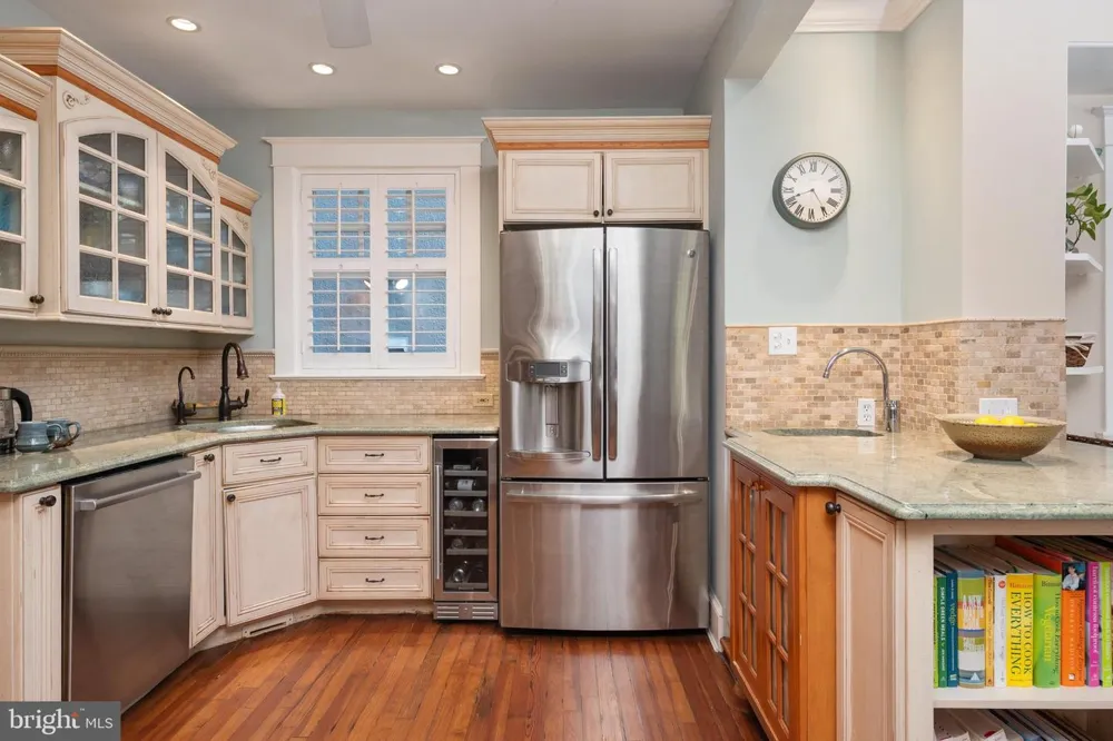 62 SOUTHGATE AVENUE Annapolis, MD 21401