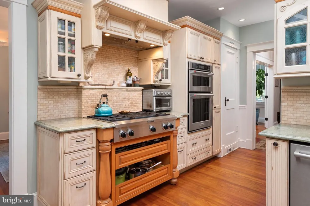 62 SOUTHGATE AVENUE Annapolis, MD 21401