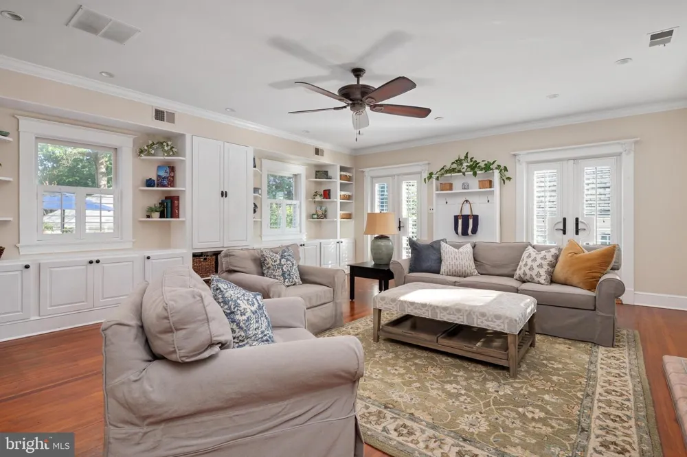 62 SOUTHGATE AVENUE Annapolis, MD 21401