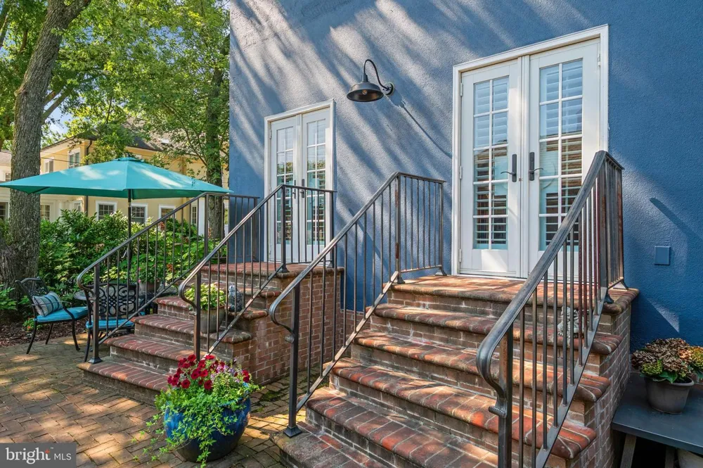 62 SOUTHGATE AVENUE Annapolis, MD 21401