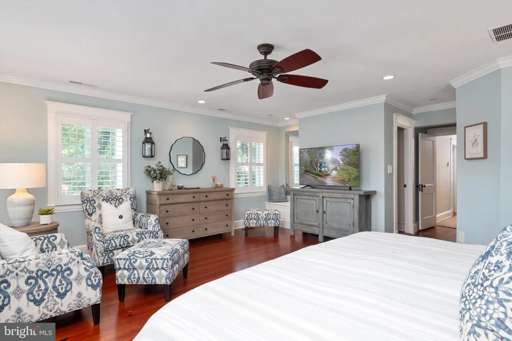 62 SOUTHGATE AVENUE Annapolis, MD 21401