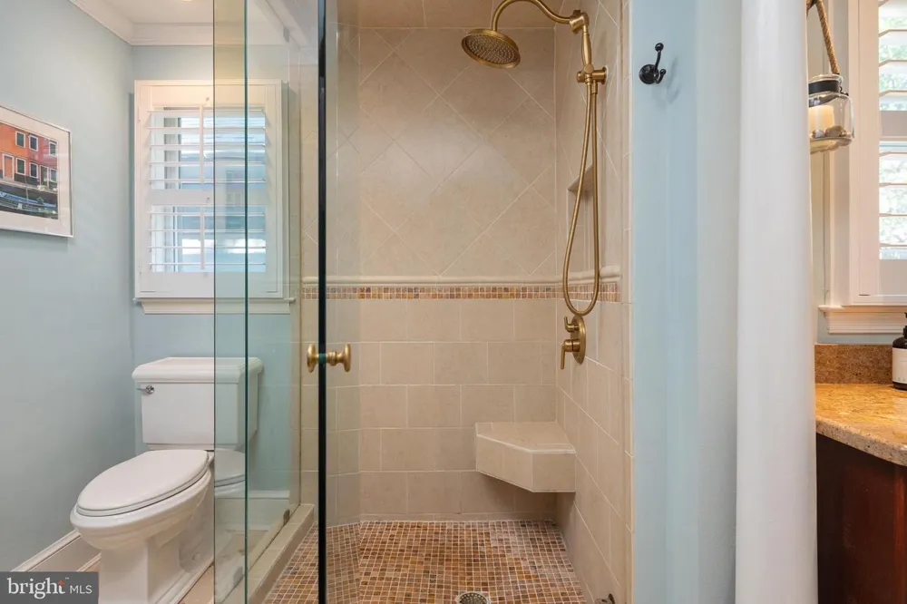 62 SOUTHGATE AVENUE Annapolis, MD 21401