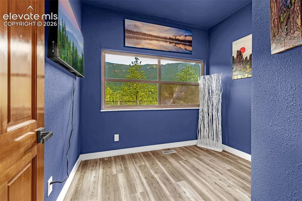 6125 Hilton Road Manitou Springs, CO 80829