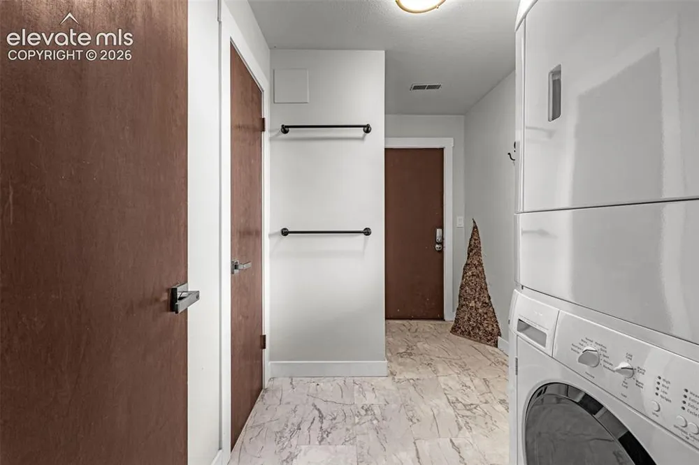 6125 Hilton Road Manitou Springs, CO 80829