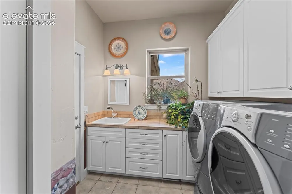 8465 Aspenglow Lane Cascade, CO 80809