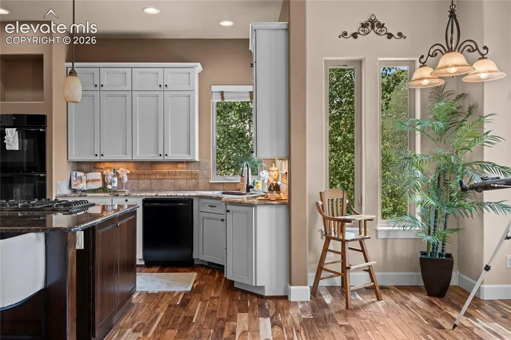 8465 Aspenglow Lane Cascade, CO 80809