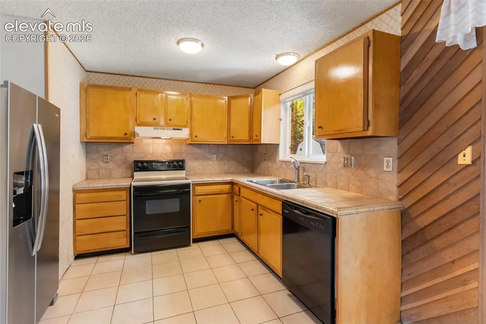 403 Shield Road Fountain, CO 80817