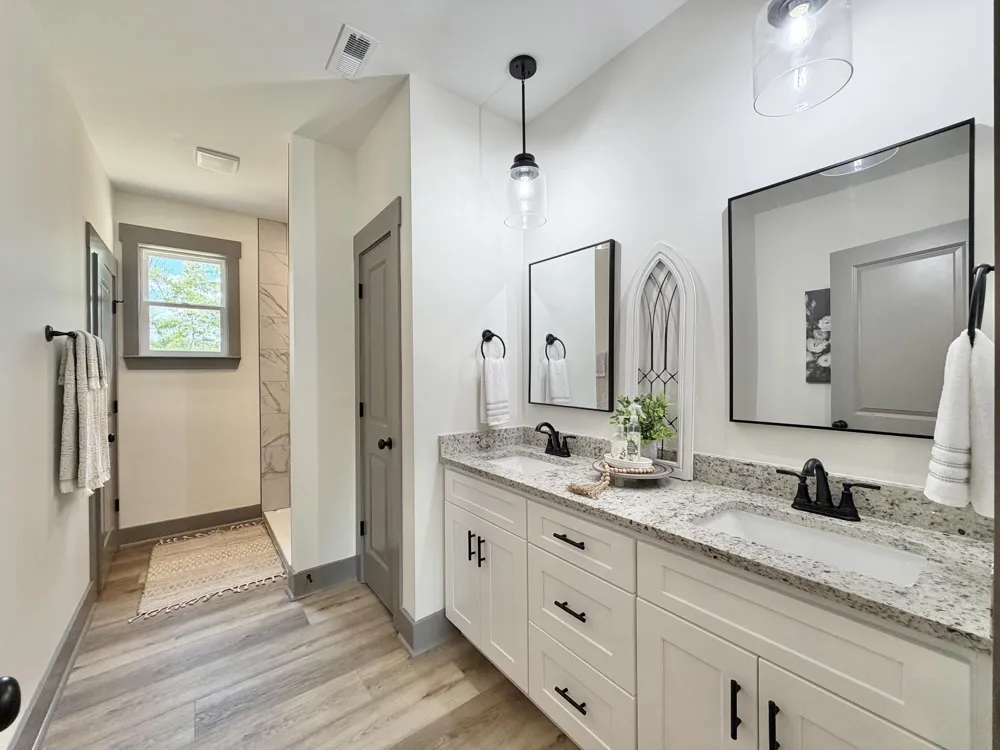 444 E Long Hollow Road Rock Spring, GA 30739