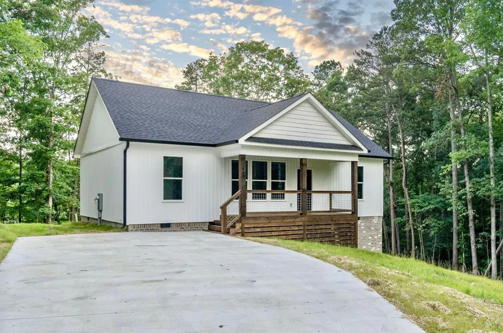 444 E Long Hollow Road Rock Spring, GA 30739