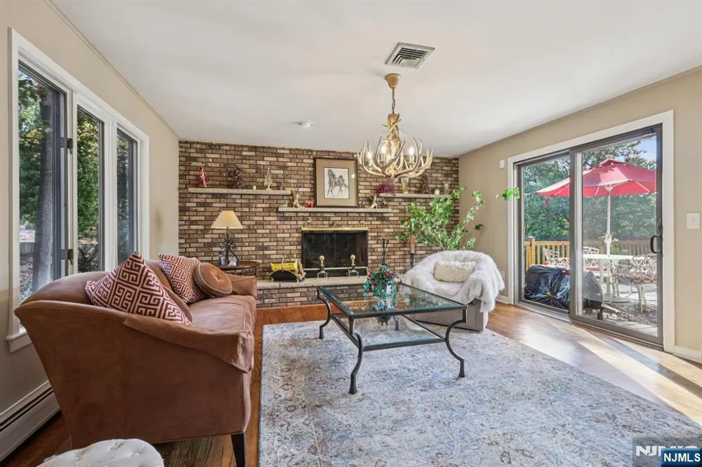 76 Church Street Alpine, NJ 07620