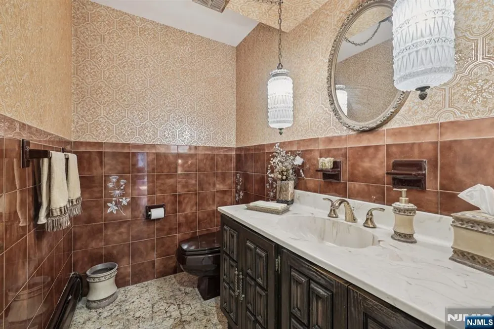76 Church Street Alpine, NJ 07620