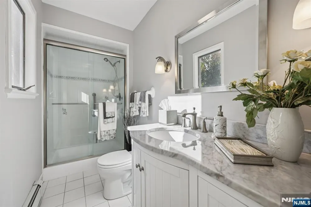 76 Church Street Alpine, NJ 07620