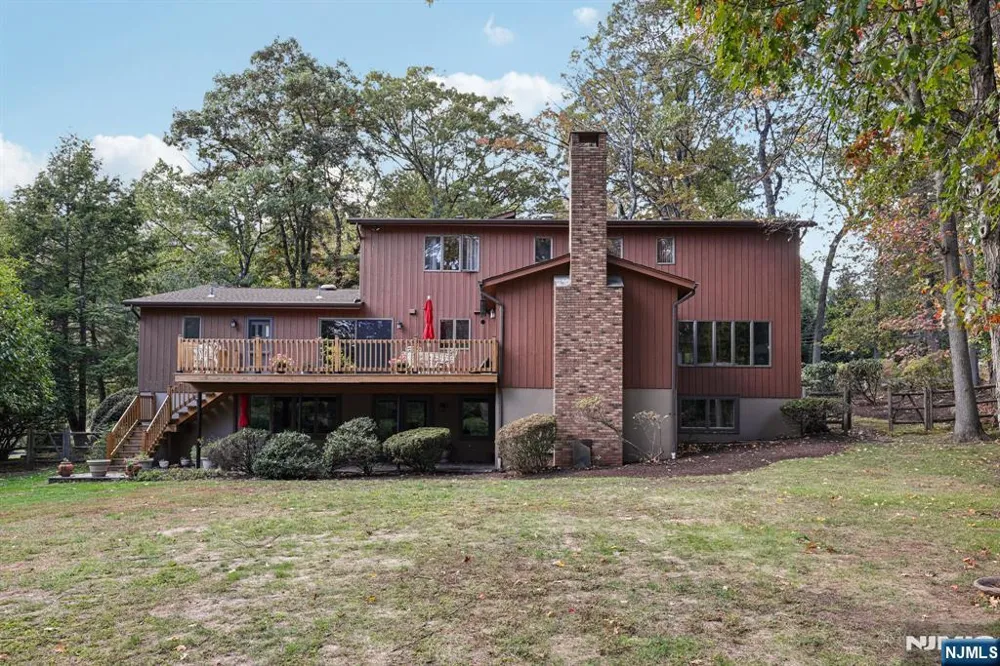 76 Church Street Alpine, NJ 07620